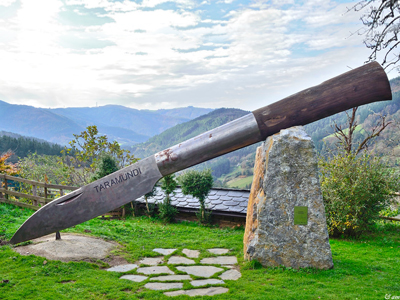 pueblo asturias taramundi