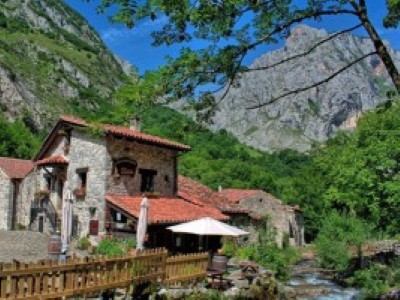pueblo asturias bulnes