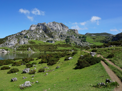 ruta lagos de covadonga asturias